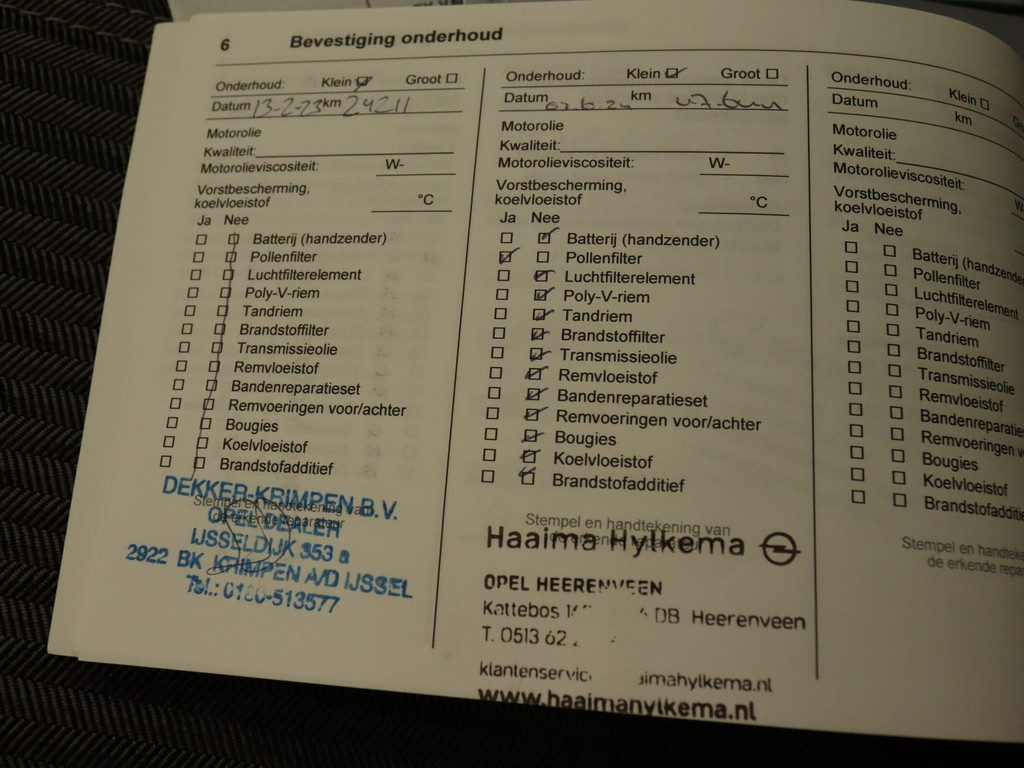 47065949-36.jpg